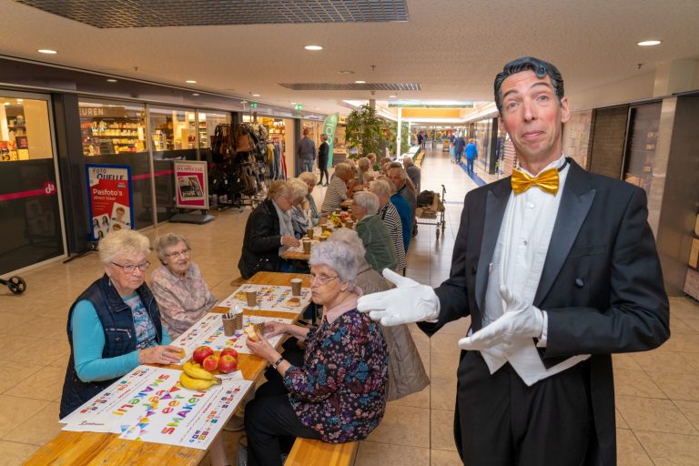 Burendag bij winkelcentrum Makado