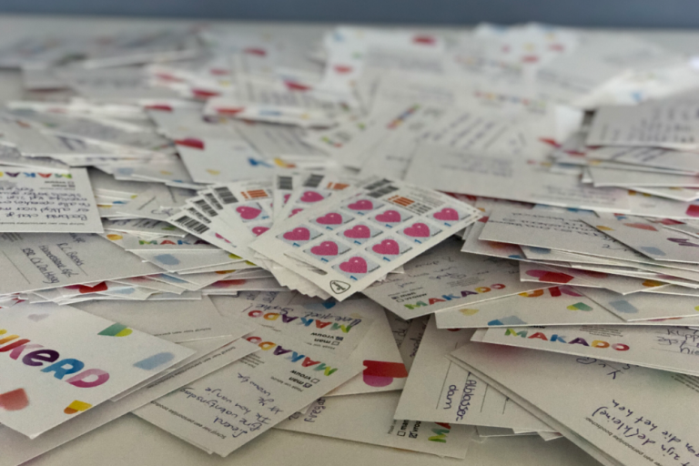 Kaarten en postzegels - Valentijnspost winkelcentrum MAKADO