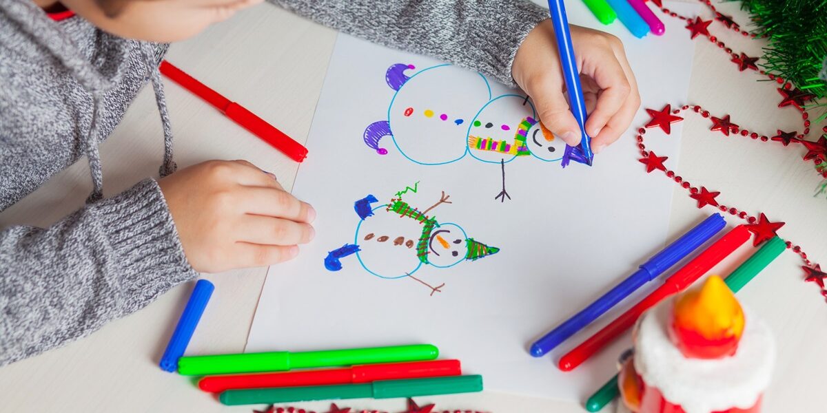 Child,Draws,Snowmen.,Christmas,Drawing.